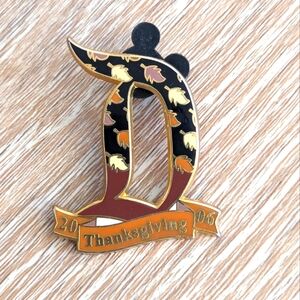 Vintage Disney Trading Pin - Cast Exclusive Thanksgiving 2006